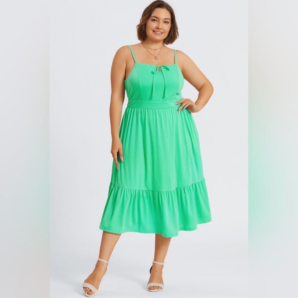 NEW NWT MeetCurve Plus Size Green Tiered Tie Front Dress Size 4XL (20/22)